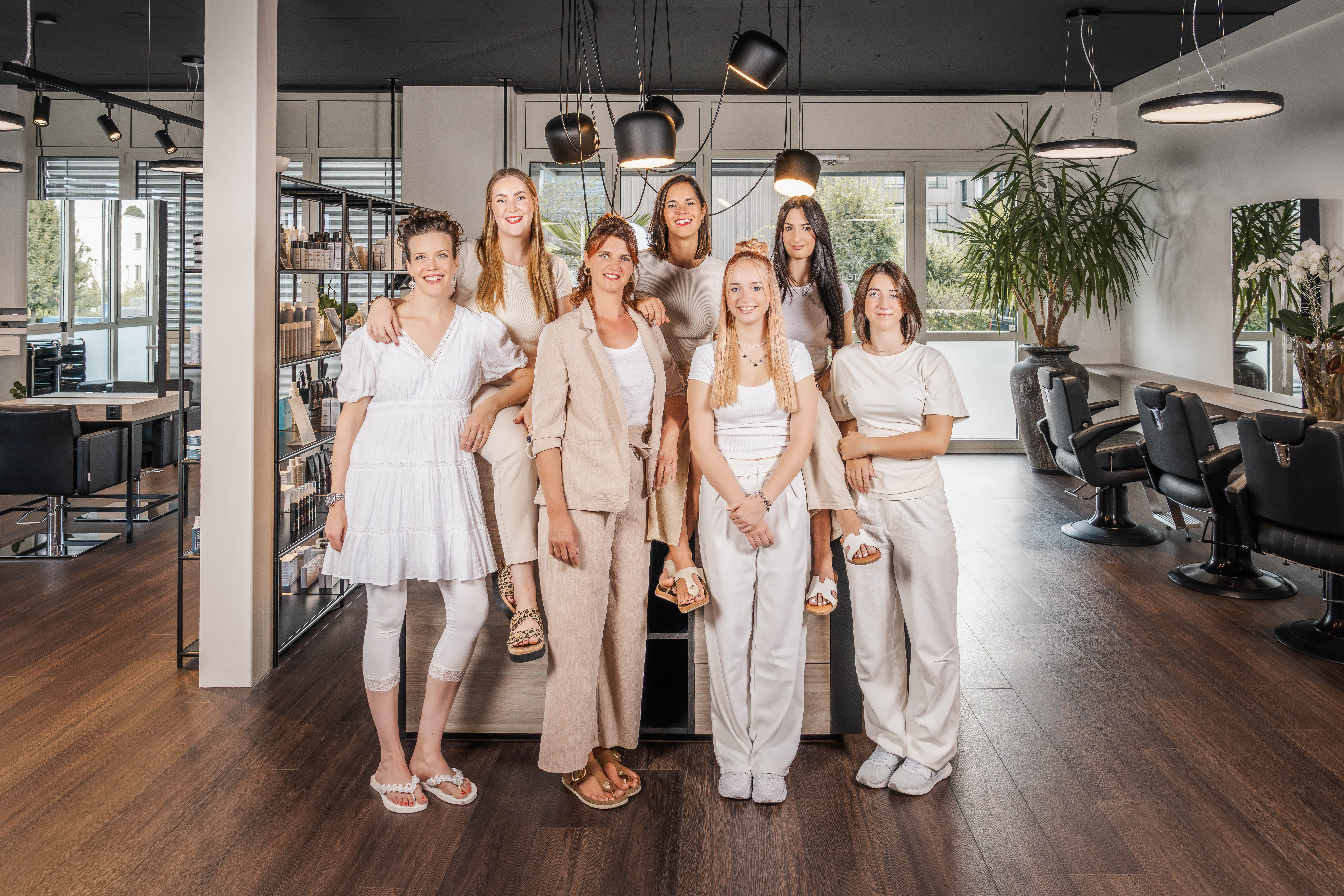 2026_18_09_Haaratelier-Grueter-team-1